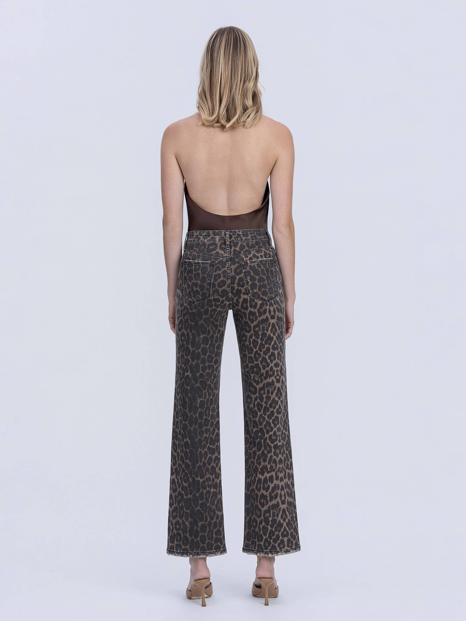 HIGH RISE LEOPARD PRINT SLIM WIDE JEANS