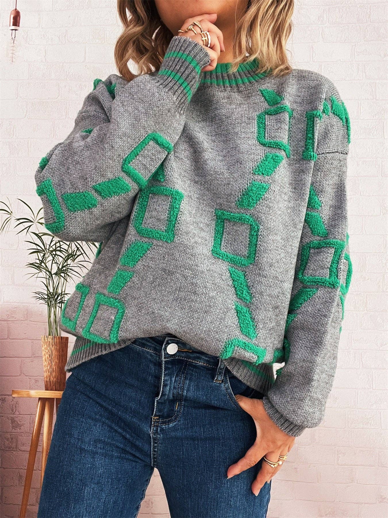 Women's Casual Embroidered Color Block Crewneck Sweater