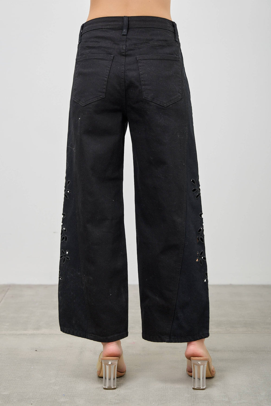 P8286-HIGH RISE LOW CURVE BARREL WITH EMBROIDERY