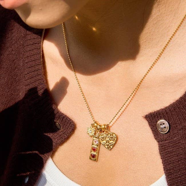 FLORAL HEART MULTI CHARM NECKLACE | 40NK9712
