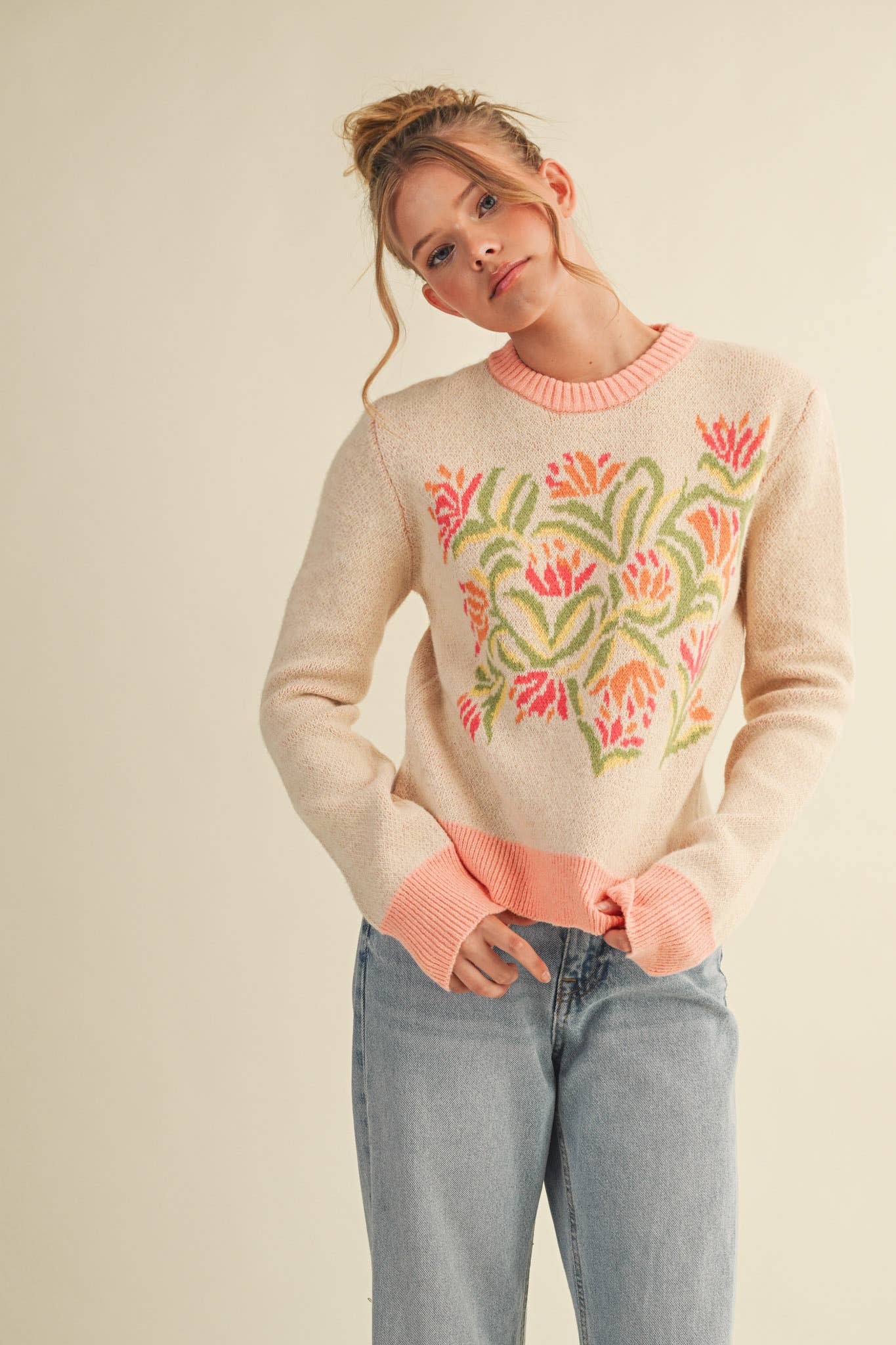FLORAL KNIT SWEATER