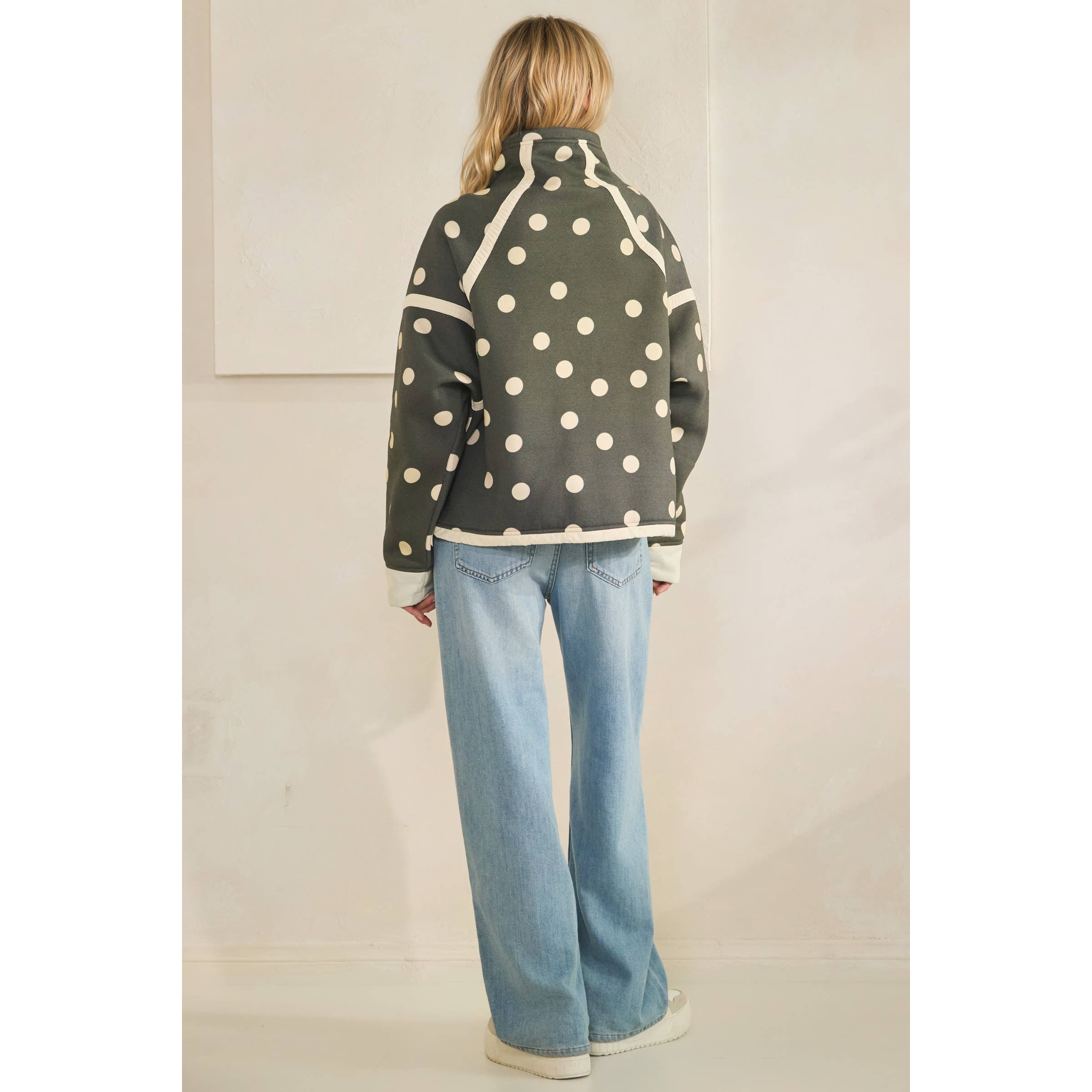 Polka Dot Contrast Pull Over