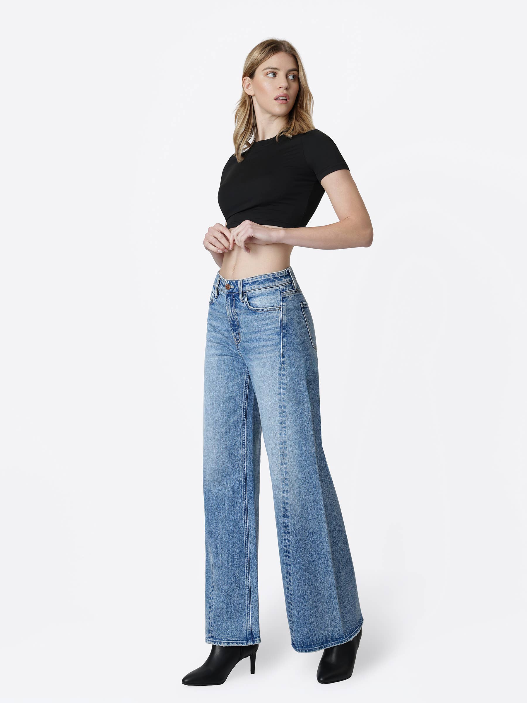HIGH RISE SIDE SEAMED TINTED WIDE LEG JEANS