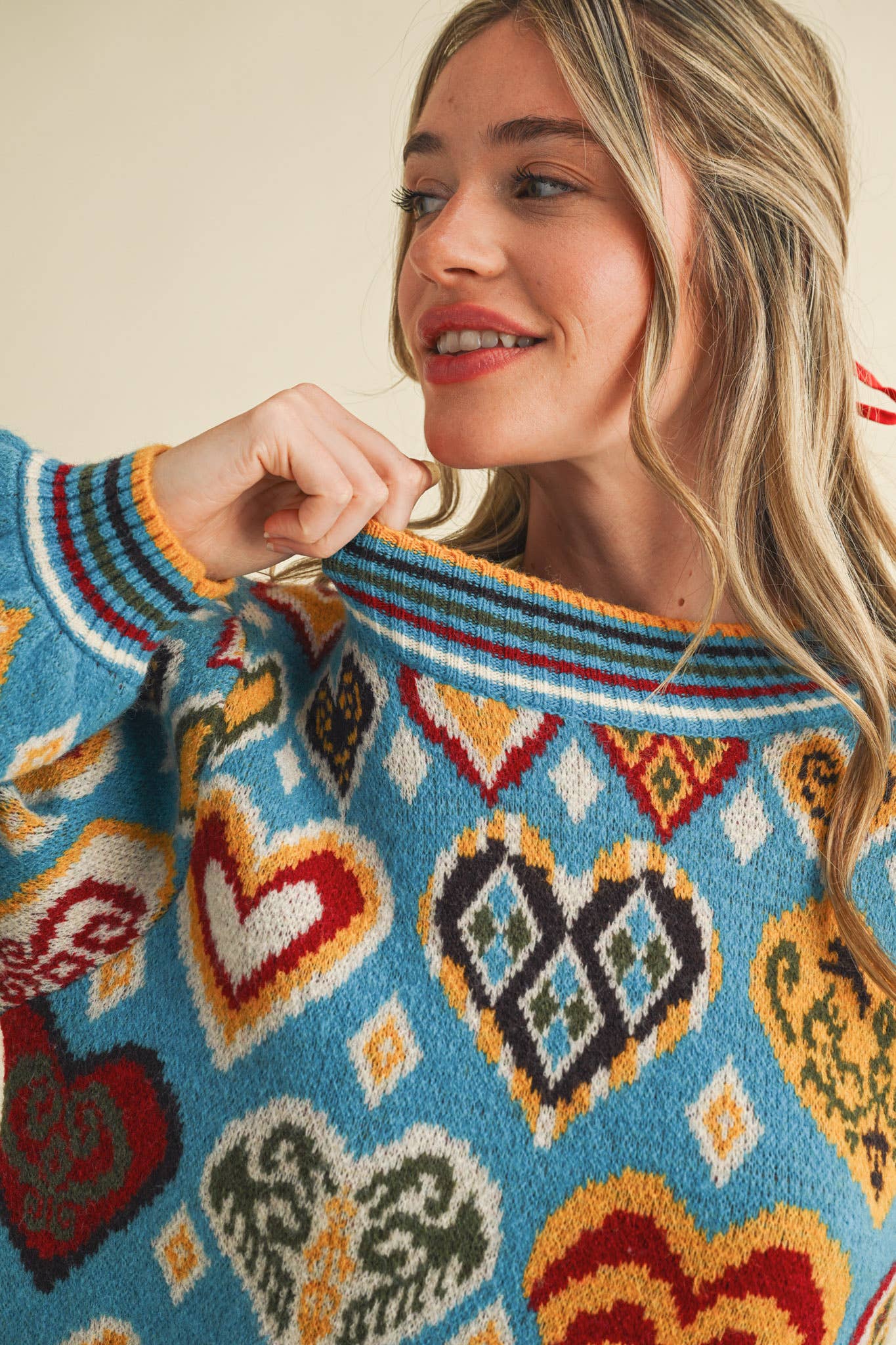 HEART PATTERN PULLOVER SWEATER