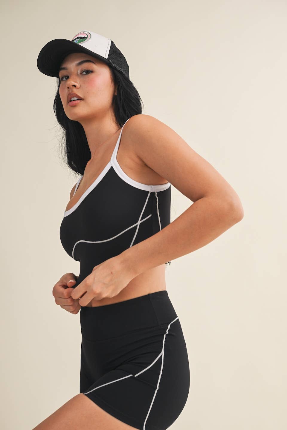 Contrast Contour Top