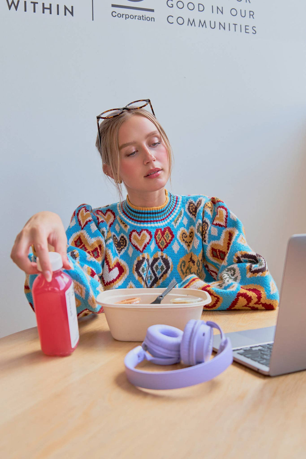 HEART PATTERN PULLOVER SWEATER