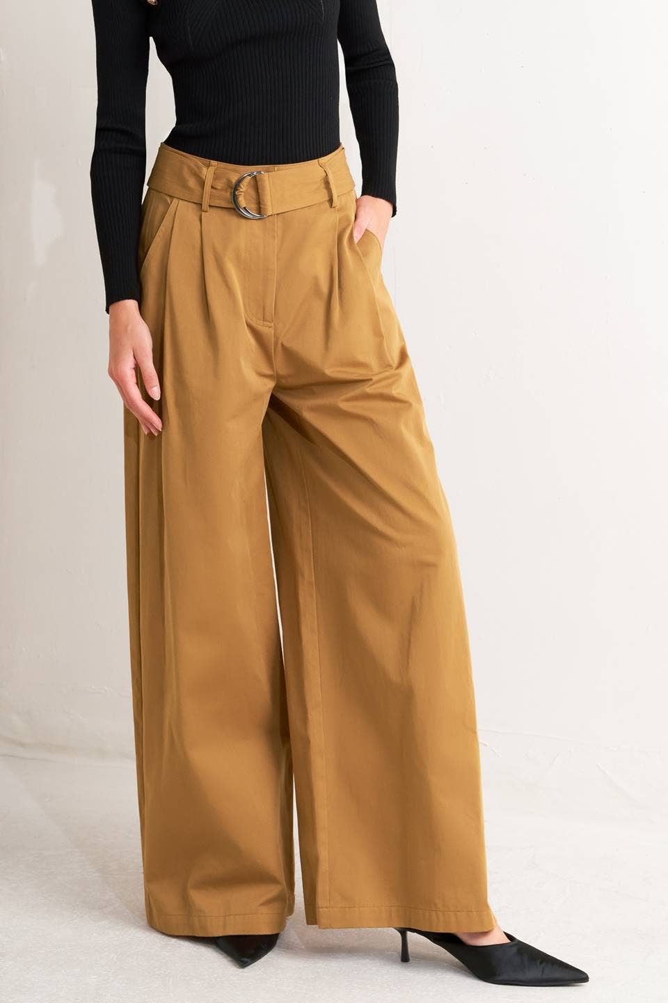 A solid woven pant - FP1343 CAMEL