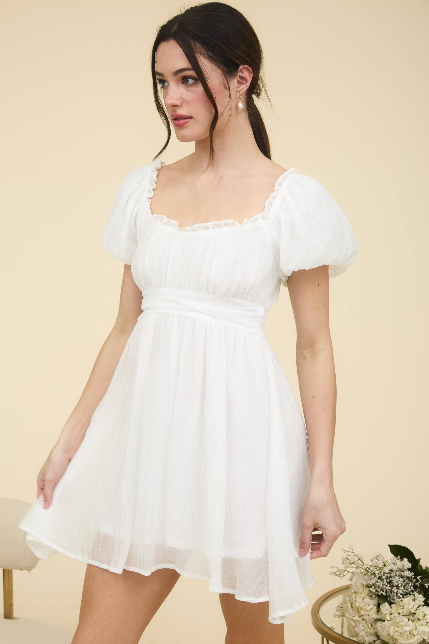 BALLOON SLEEVE RUFFLE TRIM BACK LACE UP MINI DRESS