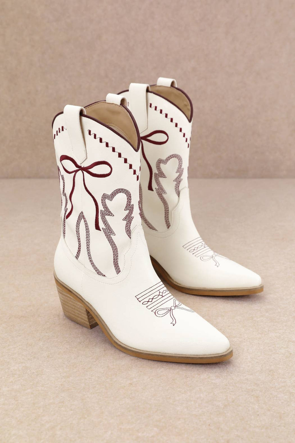 ZETA DELICATE BOW EMBROIDERY WESTERN ANKLE BOOTS