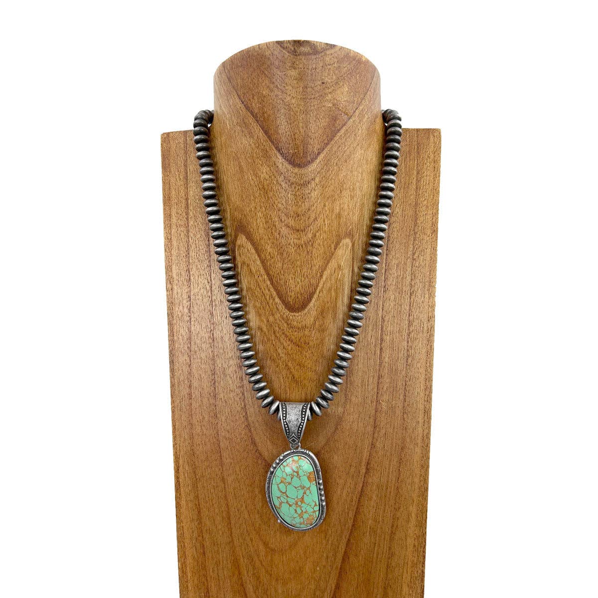 "21 inches silver roundel Navajo pearl bead with  green stone pendent Necklace"