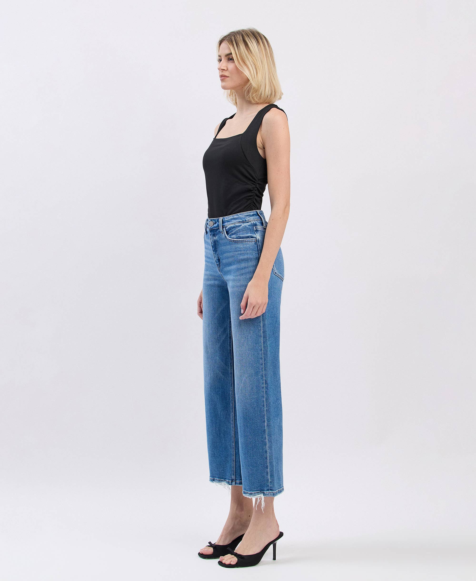 HIGH RISE CROP WIDE JEANS F6007