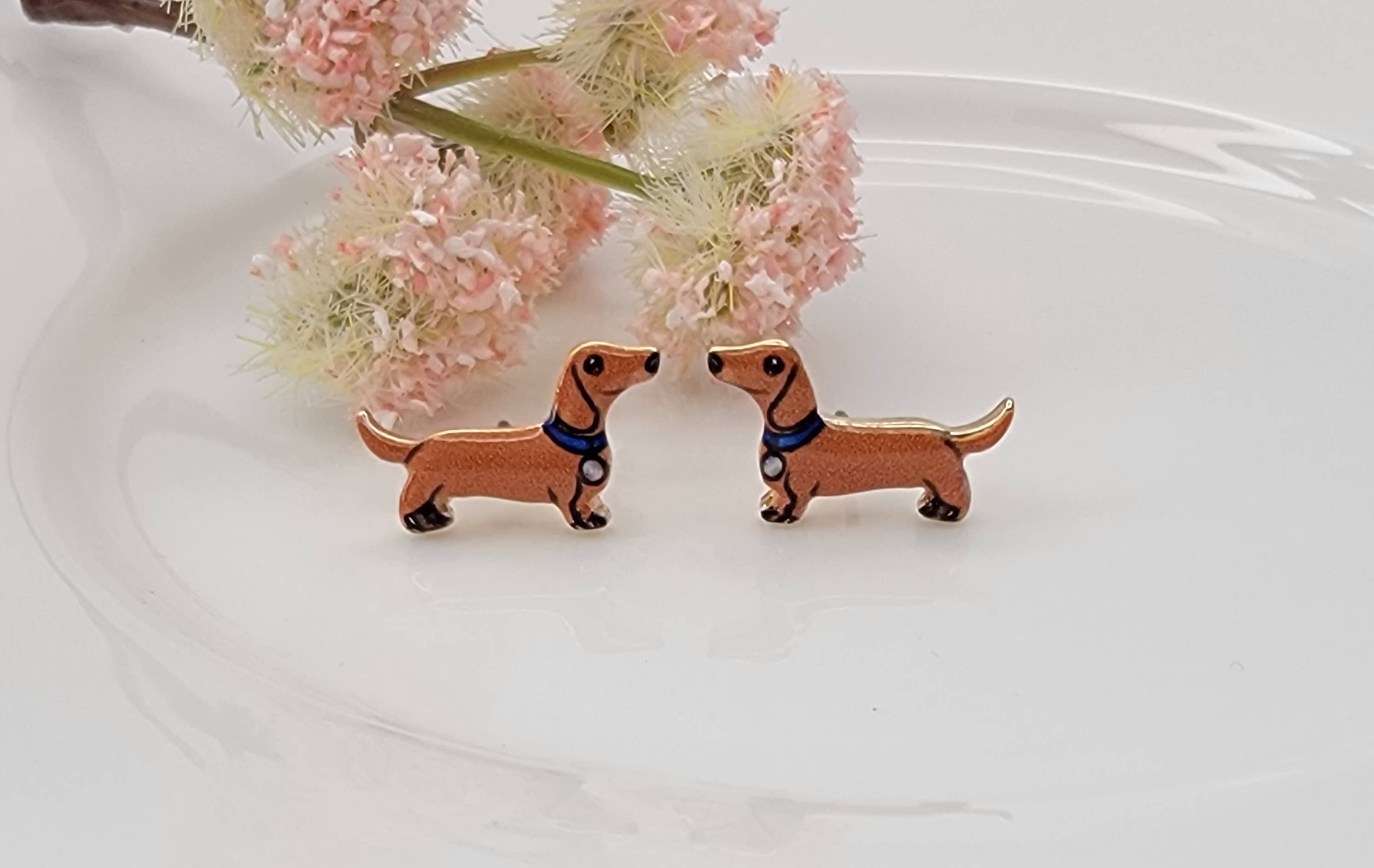 DACHSHUND POST EARRINGS.