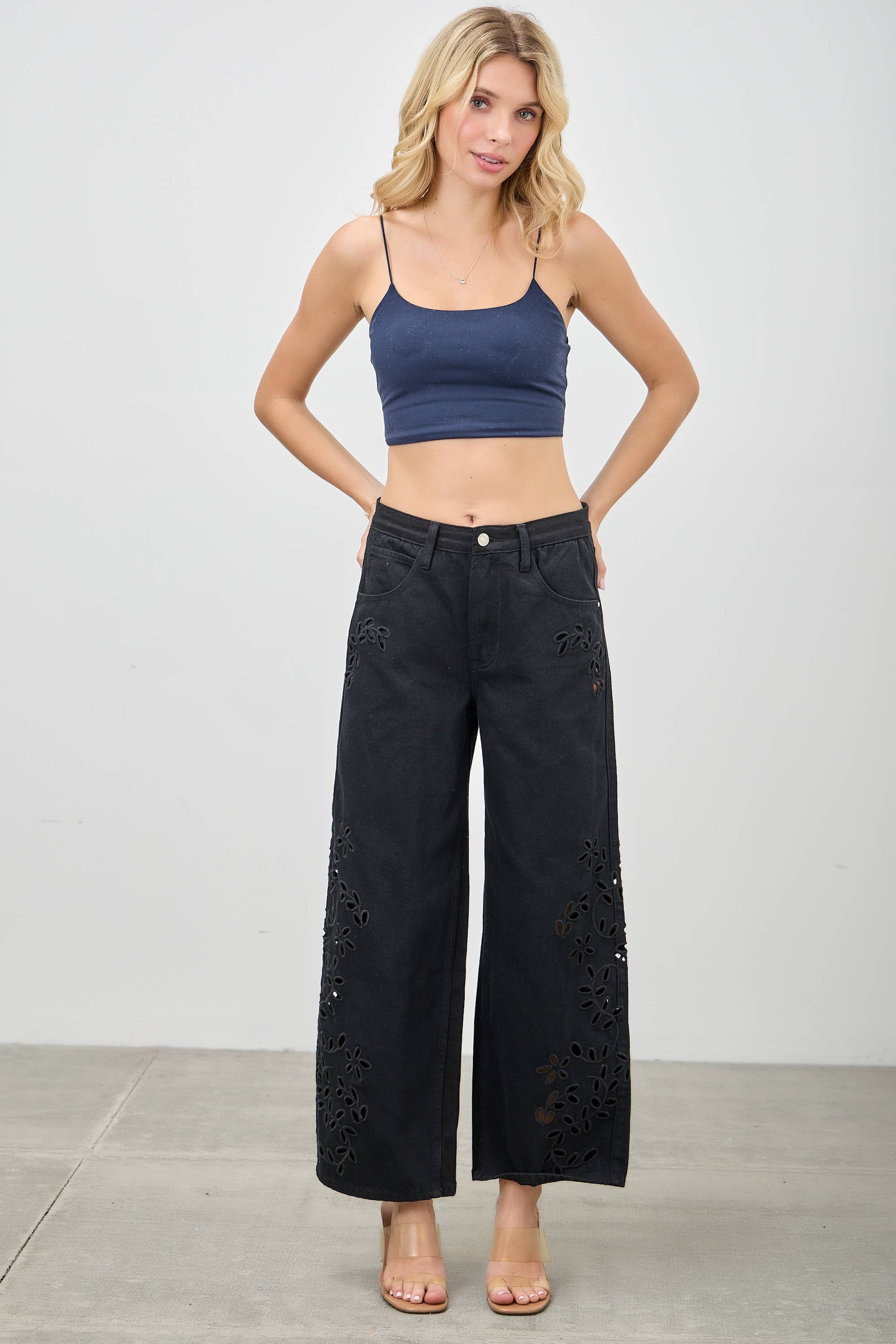 P8286-HIGH RISE LOW CURVE BARREL WITH EMBROIDERY
