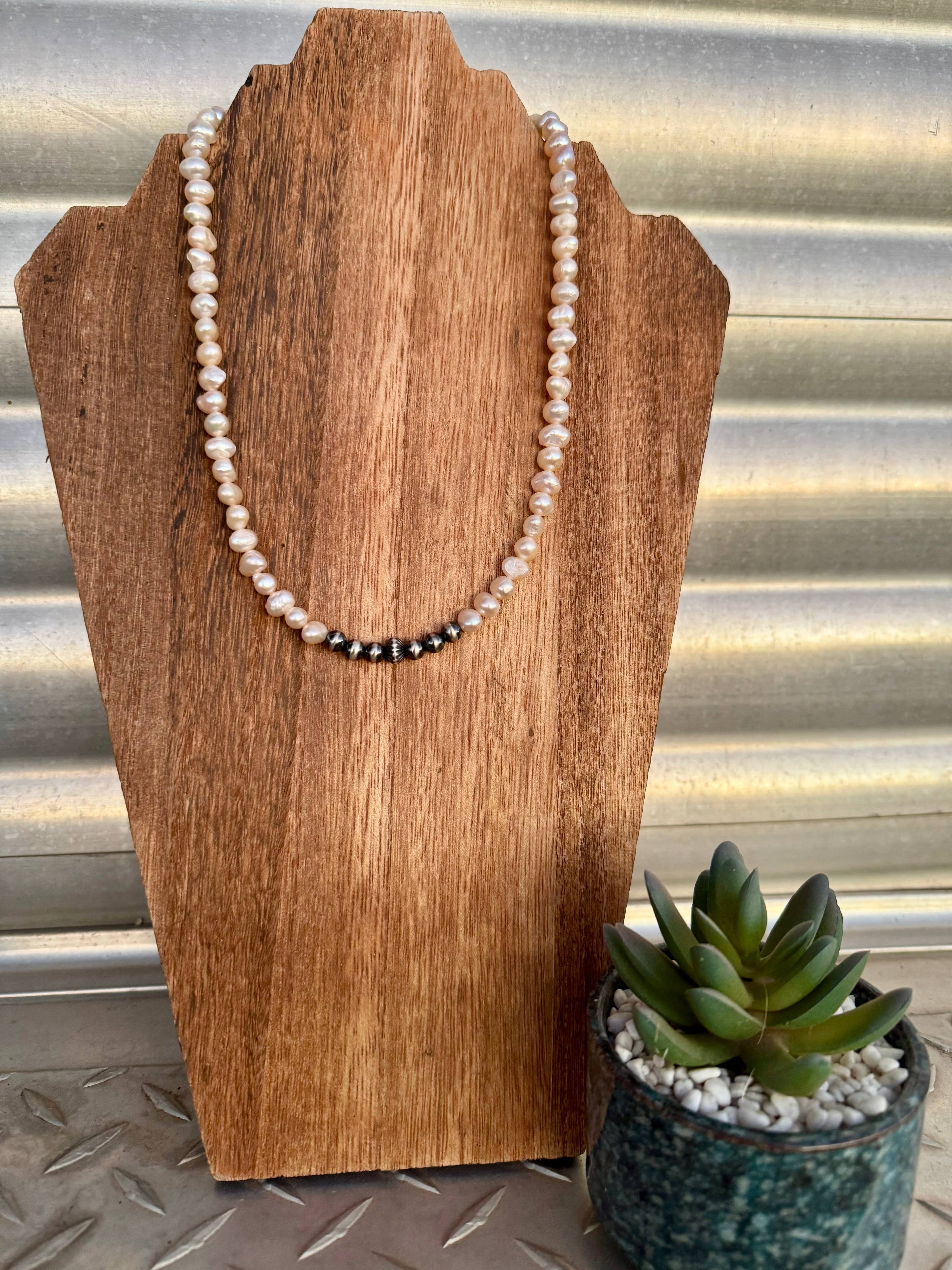 Navajo Pearl Necklace/Fresh Water Pearl Necklace/Boho Choker