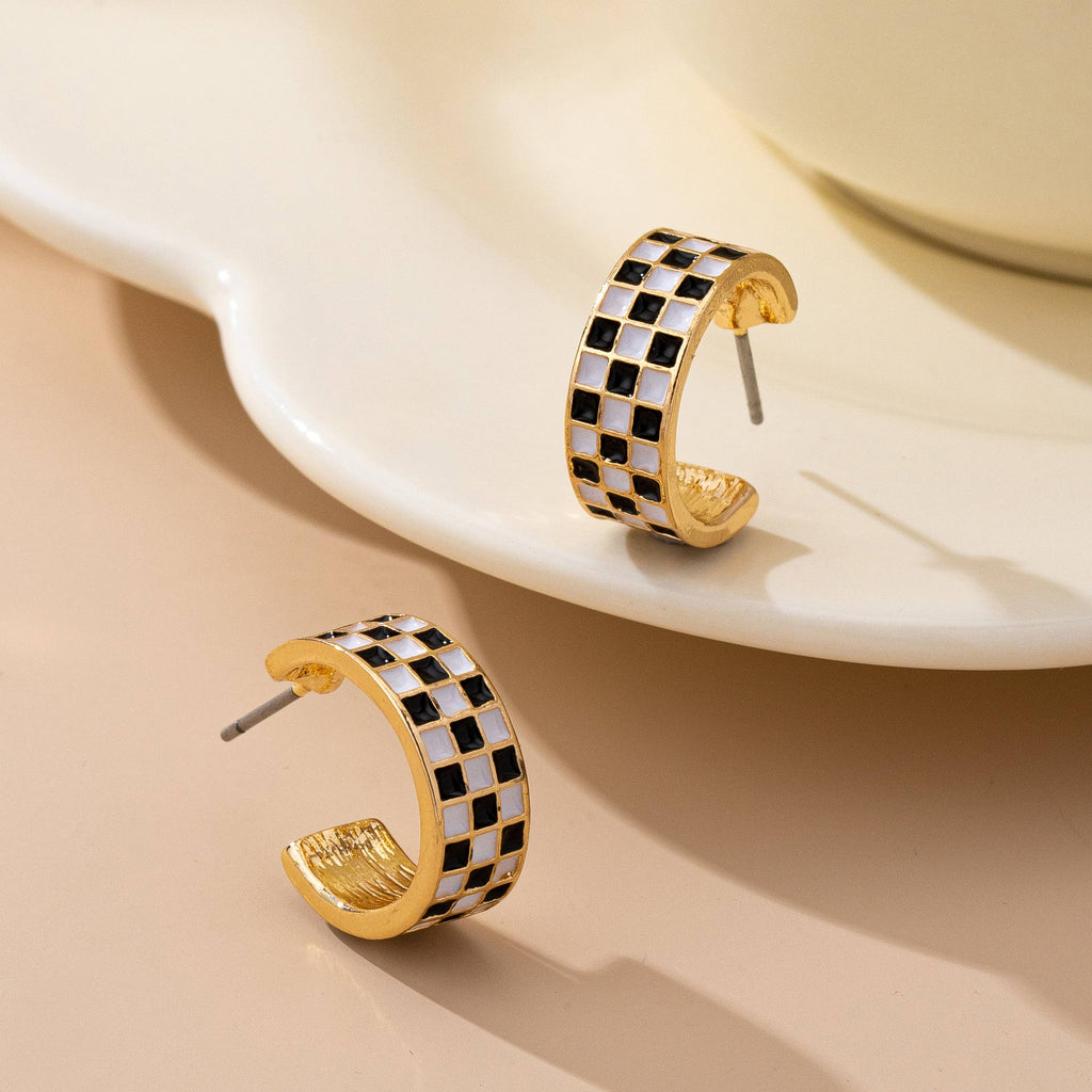 CHECKER EPOXY HUGGIE HOOP EARRINGS