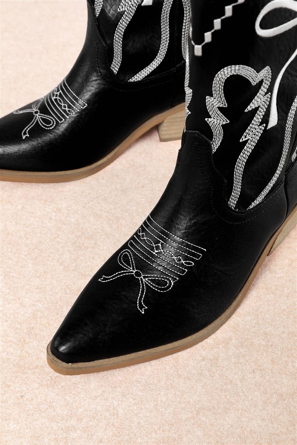 ZETA RIBBON EMBROIDERY WESTERN ANKLE BOOTS