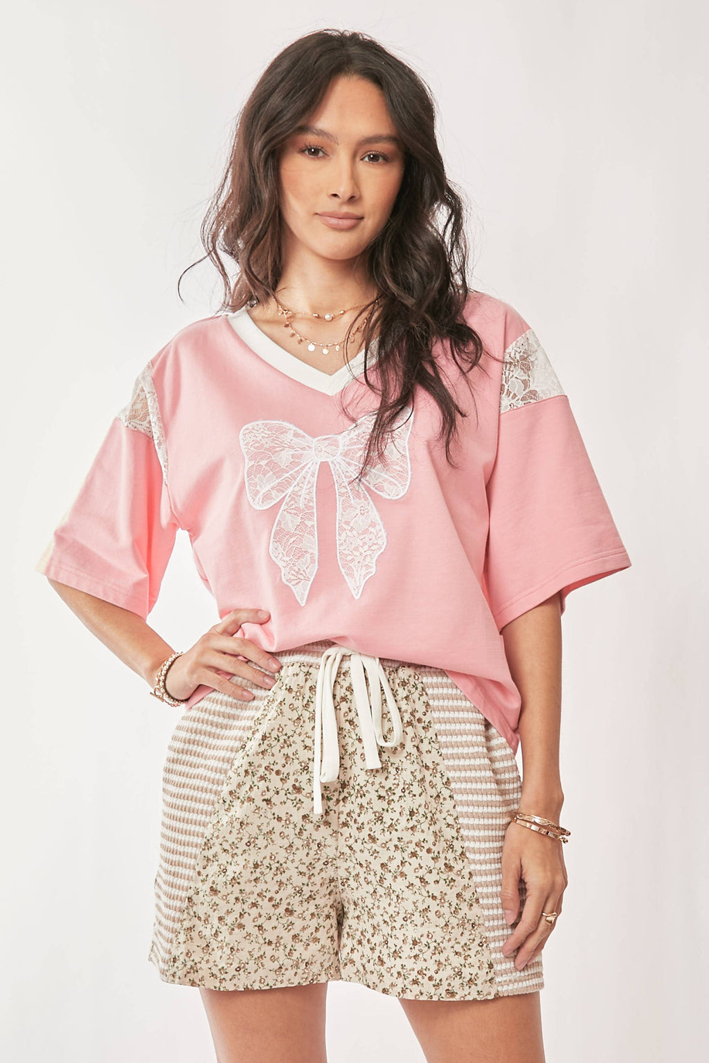 LACE EMBROIDERED RIBBON PATCH SHORT SLEEVE TOP