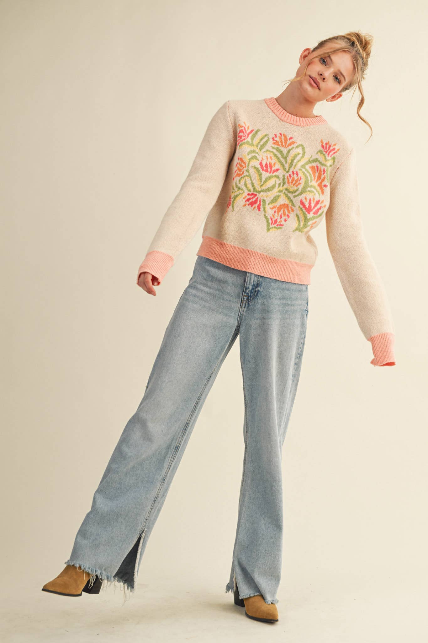 FLORAL KNIT SWEATER