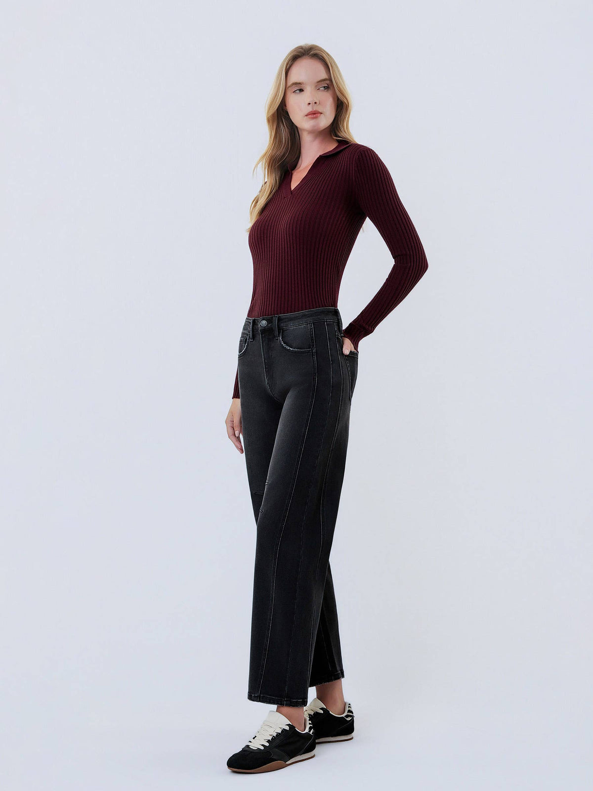 HIGH RISE BLACK ANKLE BARREL LEG JEANS