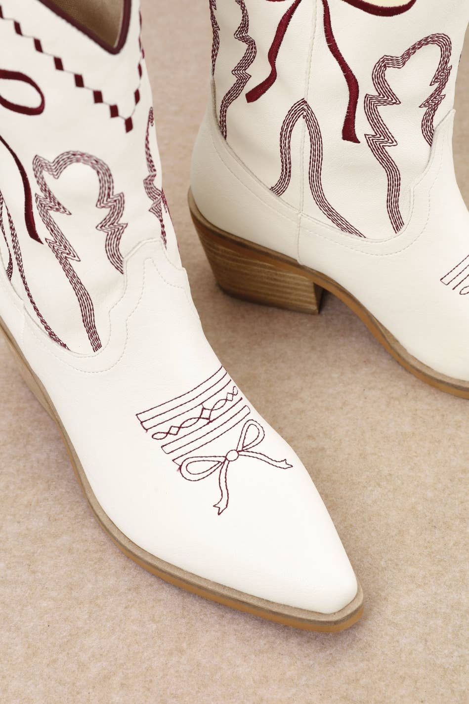 ZETA DELICATE BOW EMBROIDERY WESTERN ANKLE BOOTS