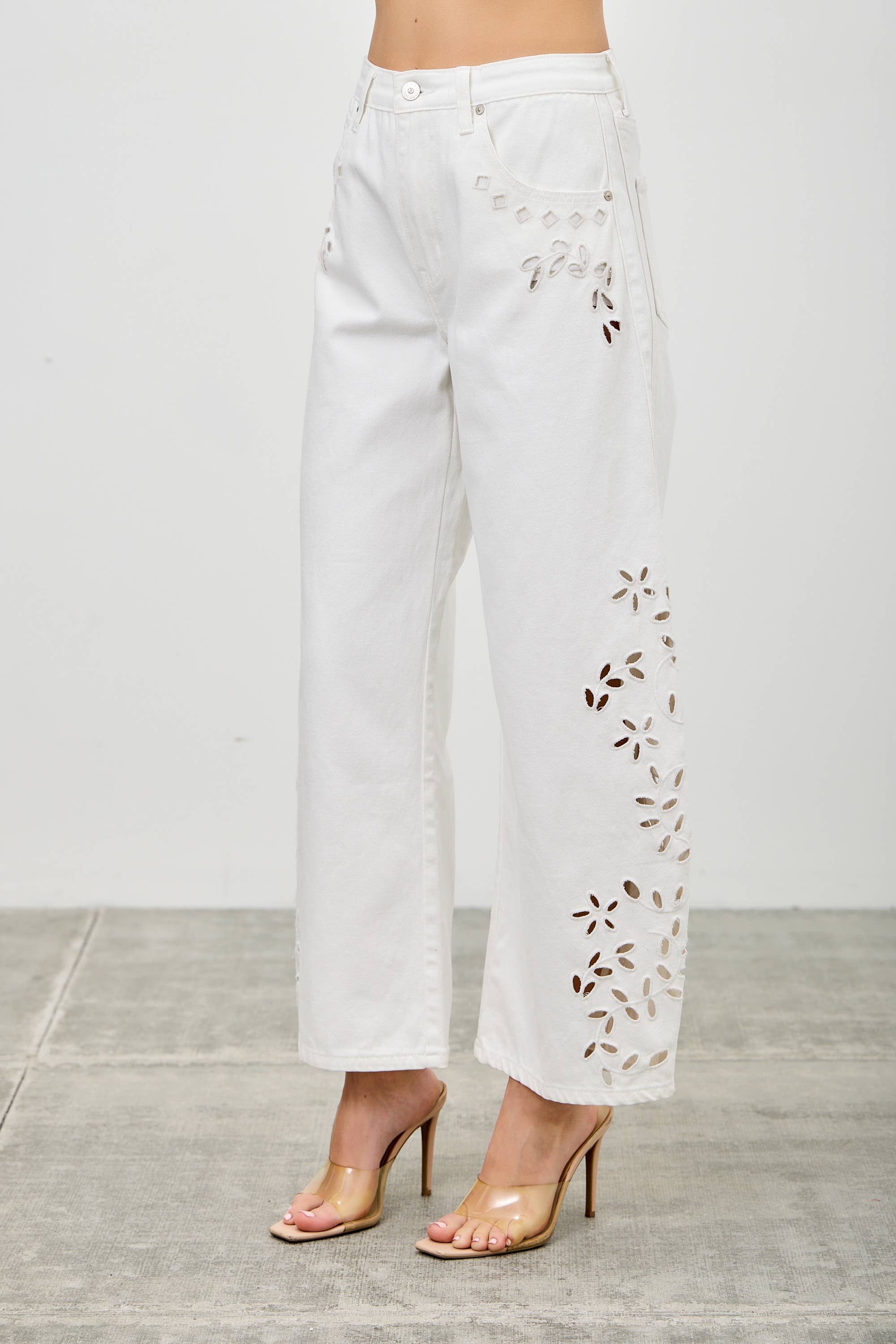 P8286-HIGH RISE LOW CURVE BARREL WITH EMBROIDERY