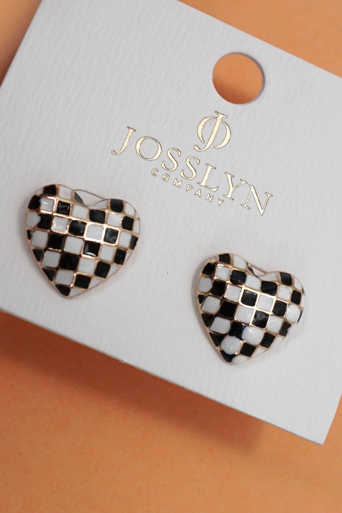 CHECKER HEART STUD EARRINGS