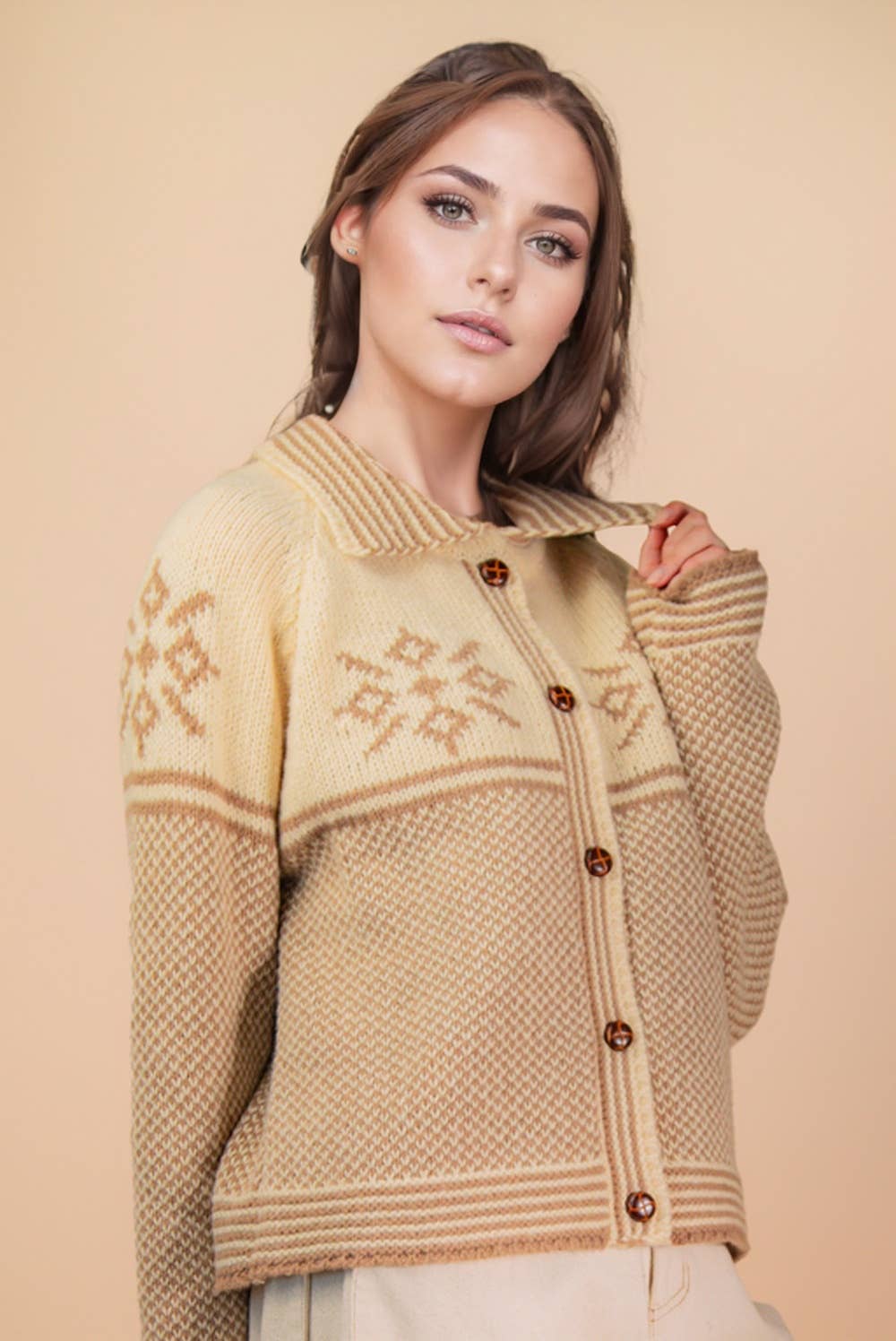 Graphic Collared Knit Sweater Cardigan