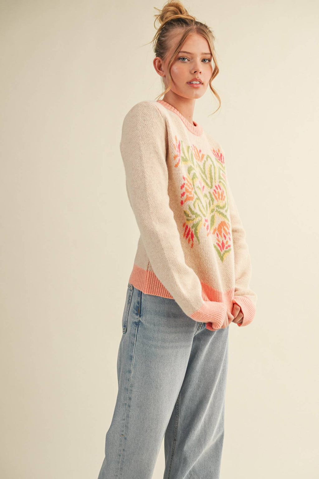 FLORAL KNIT SWEATER