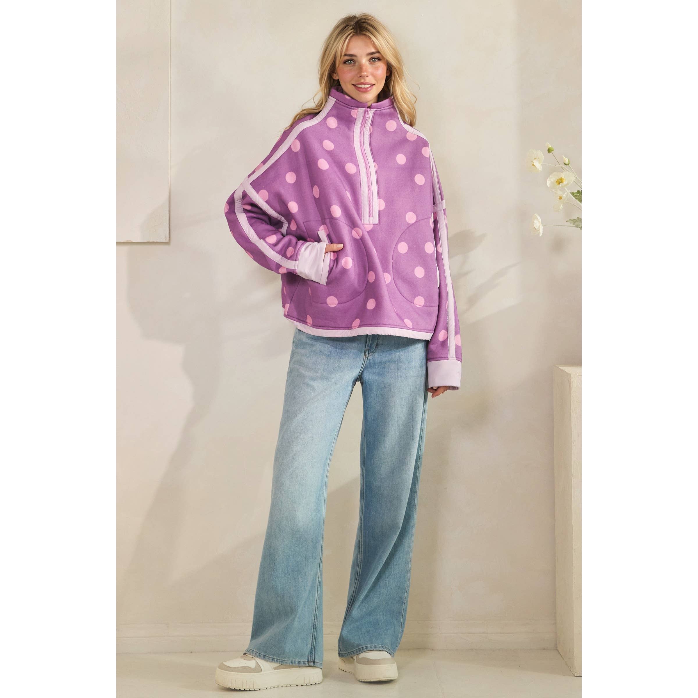 Polka Dot Contrast Pull Over