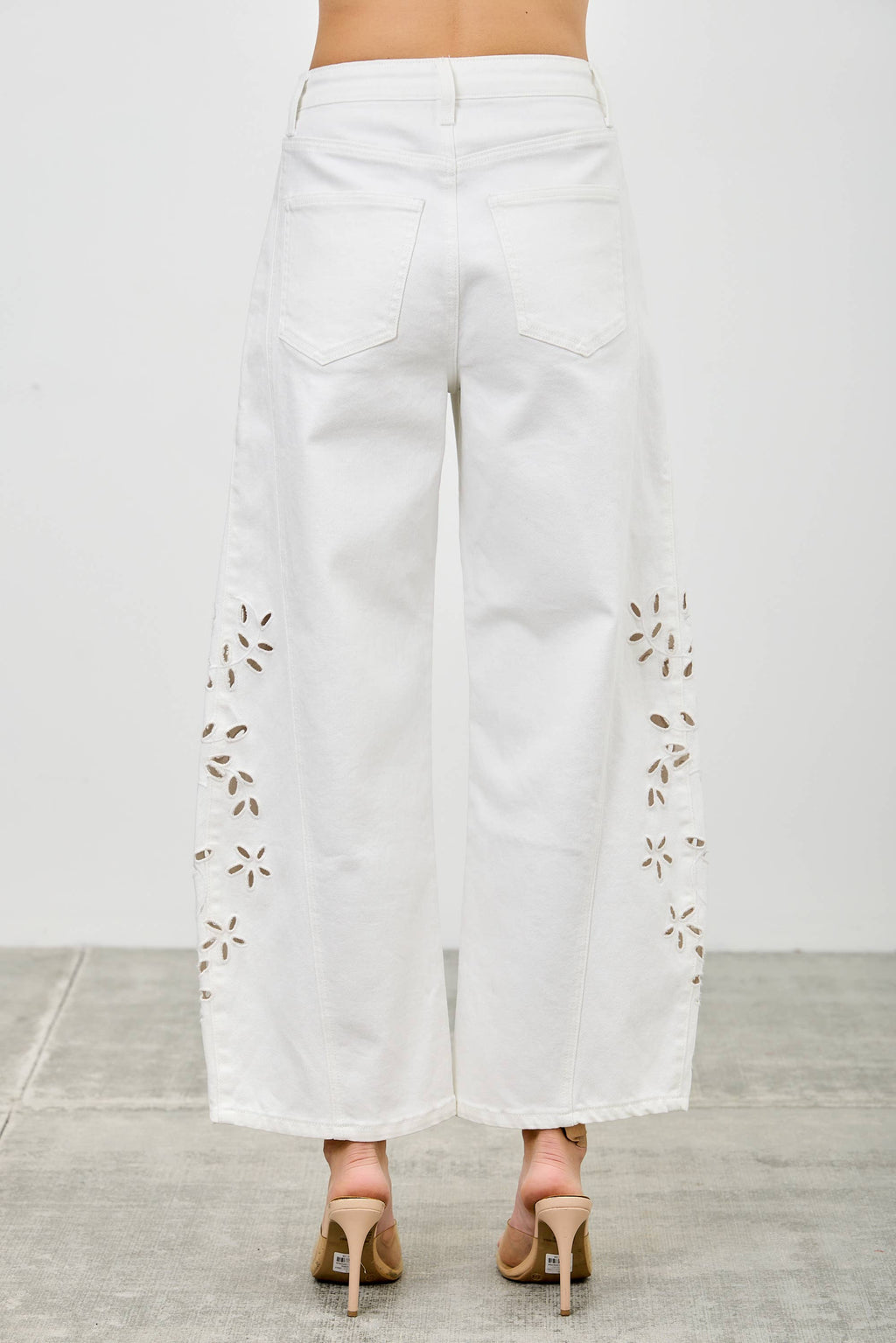 P8286-HIGH RISE LOW CURVE BARREL WITH EMBROIDERY
