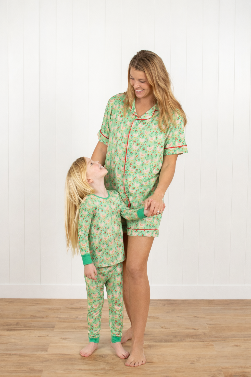 Green Chickens & Blooms Adult Bamboo Pajama 2-Piece Set