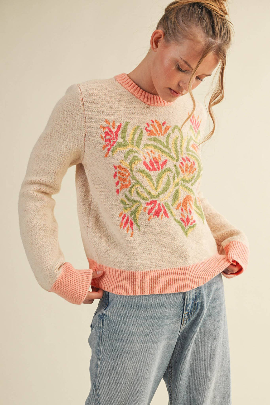 FLORAL KNIT SWEATER
