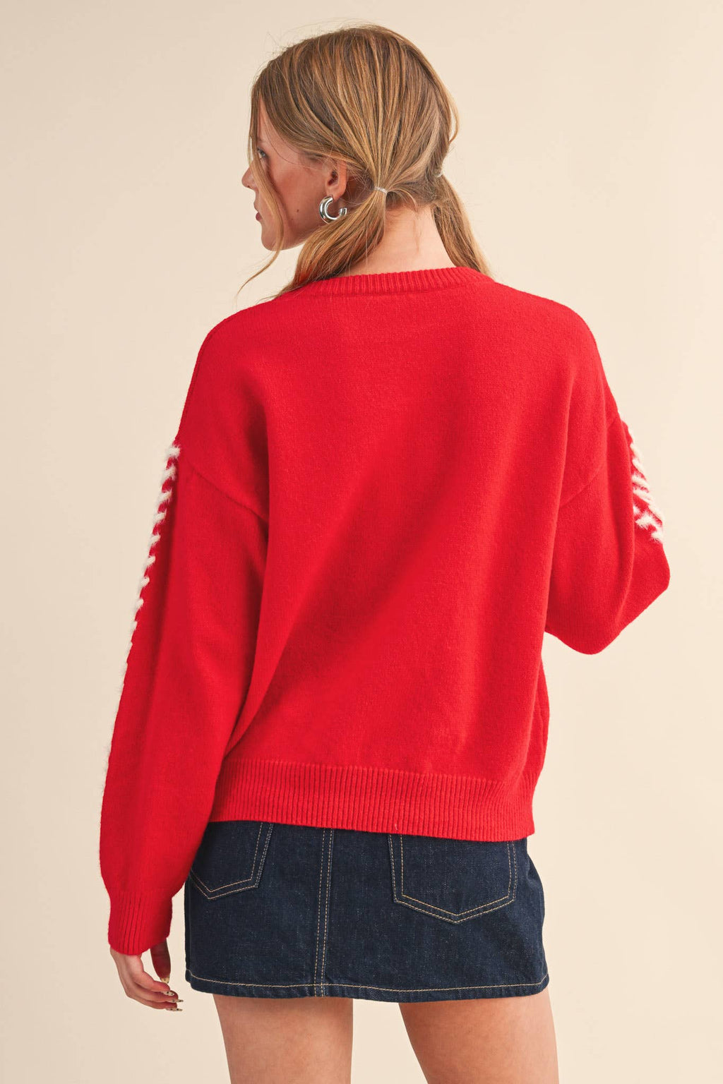 FUZZY HEART KNIT SWEATER WITH WHIP STITCH