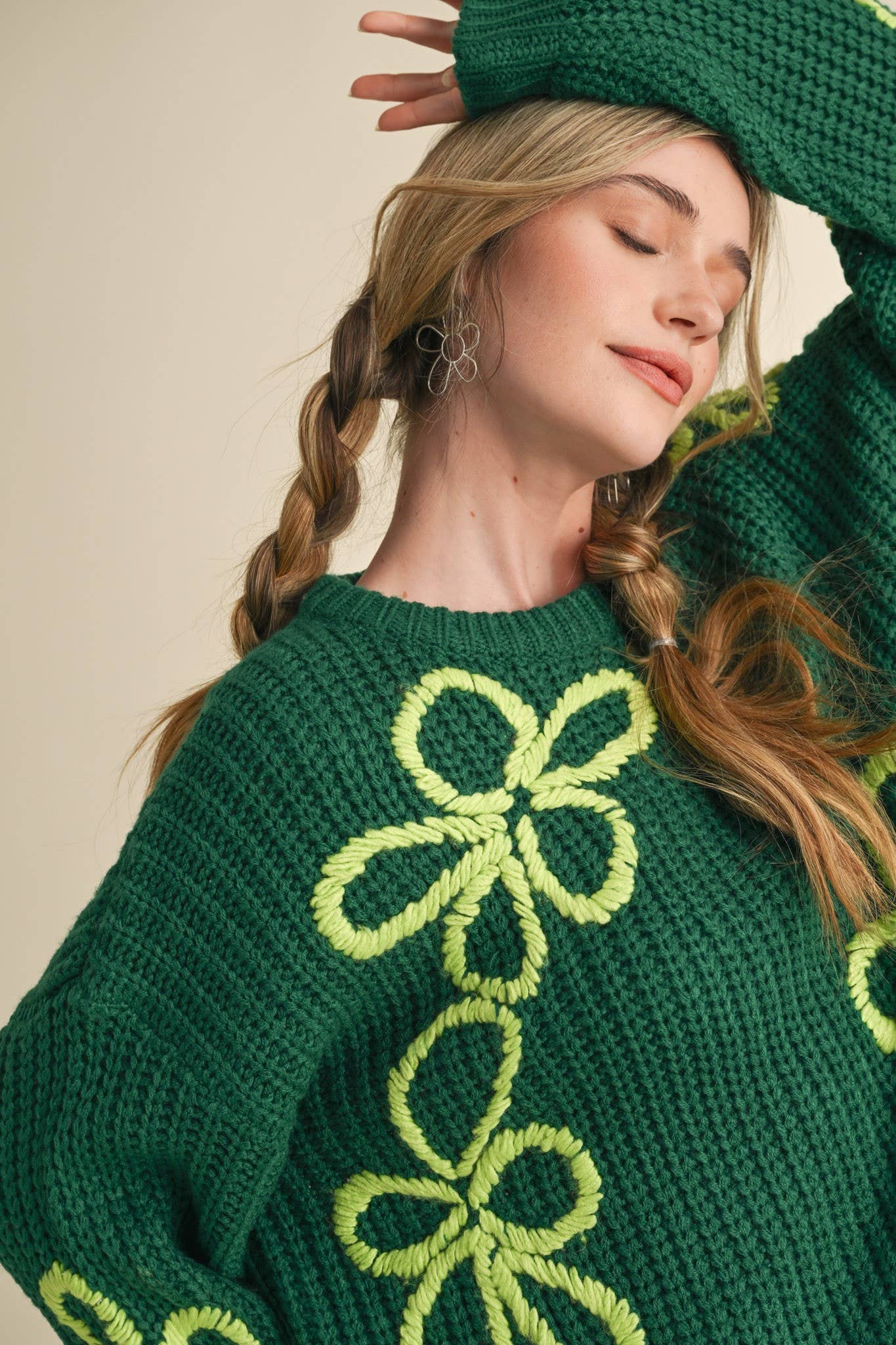 FLORAL CONTRAST STITCH PULLOVER SWEATER