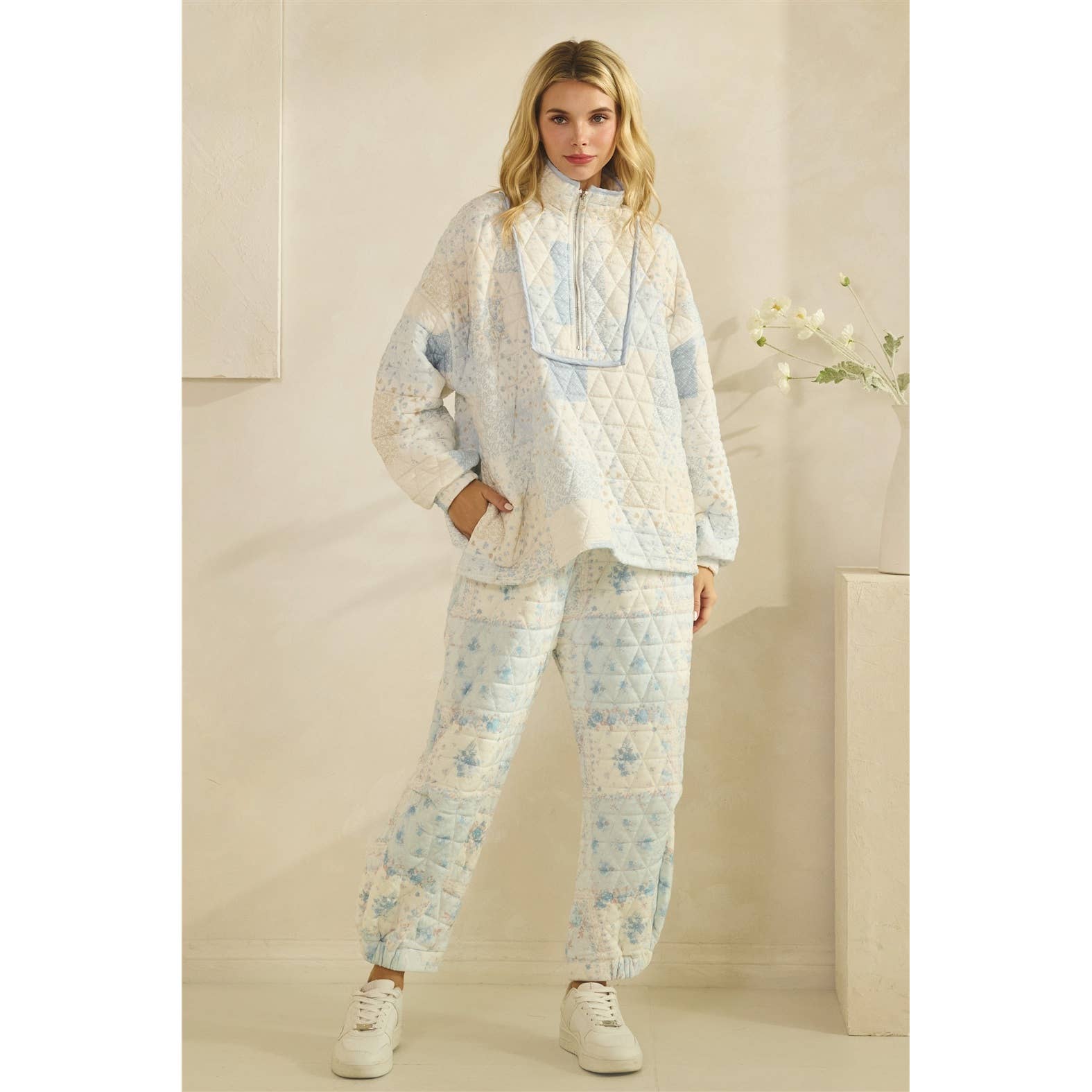 Floral textured lounge pants