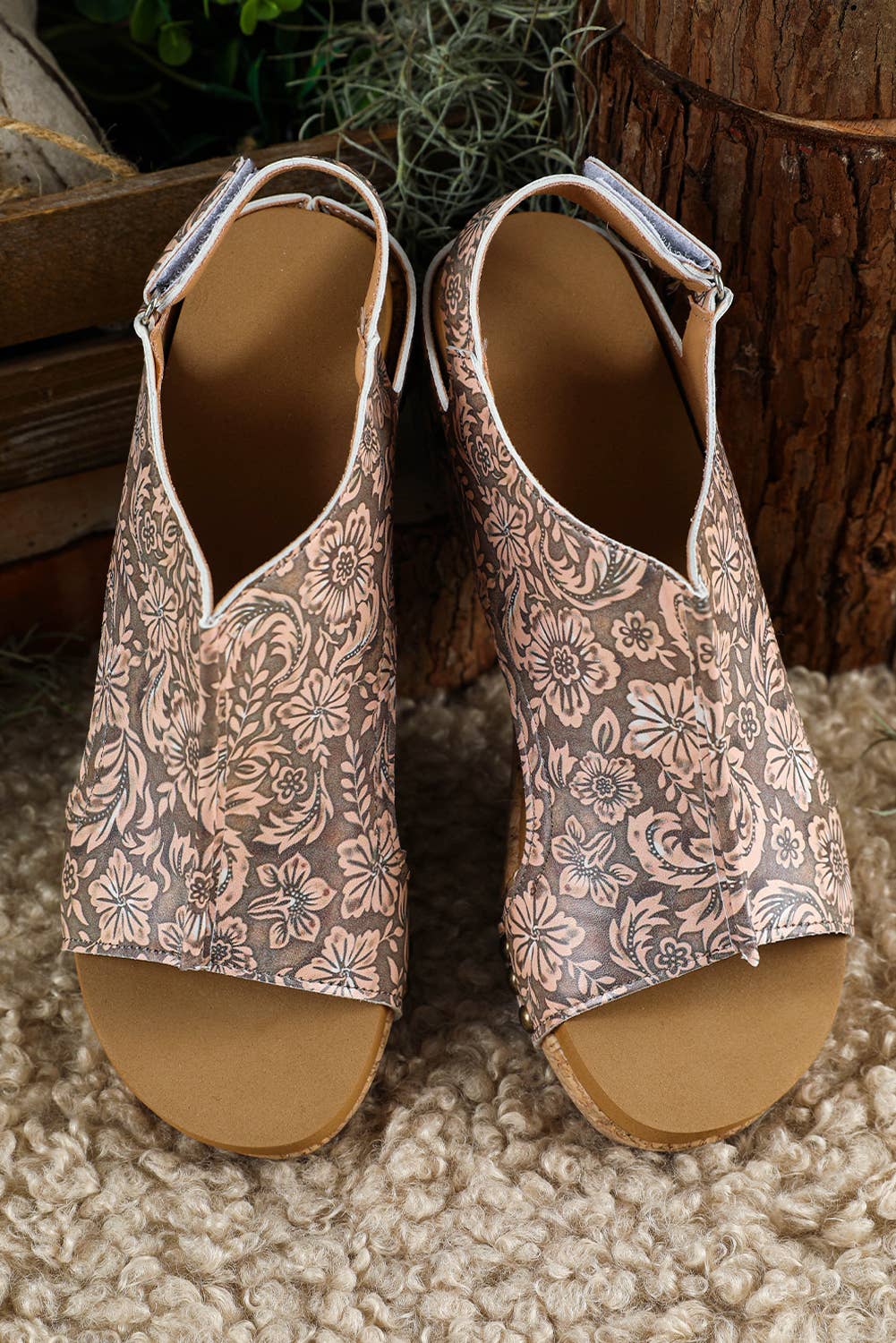 Vintage Floral Leather Rivet Hollowed Platform Sandals