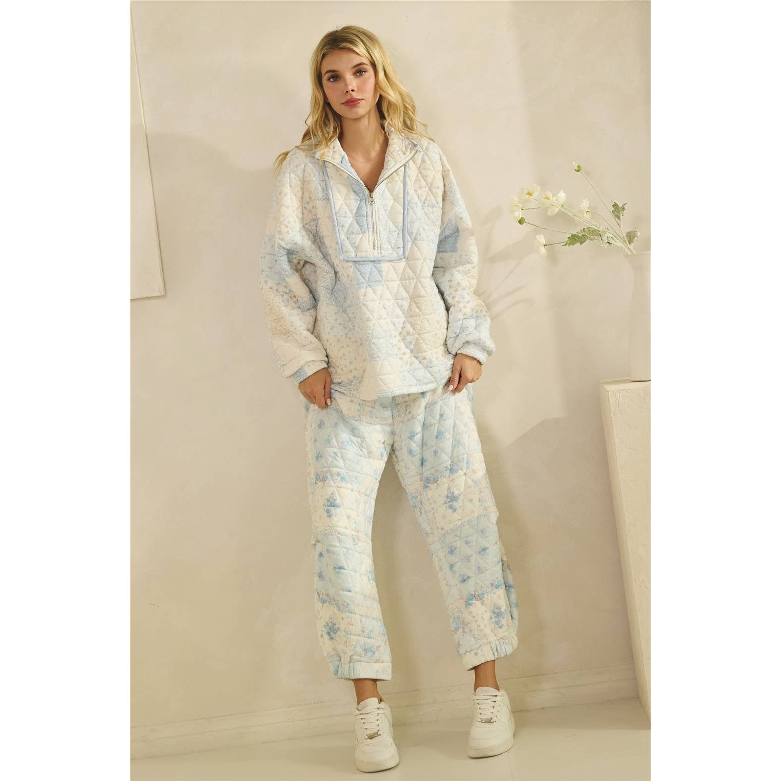 Floral textured lounge pants
