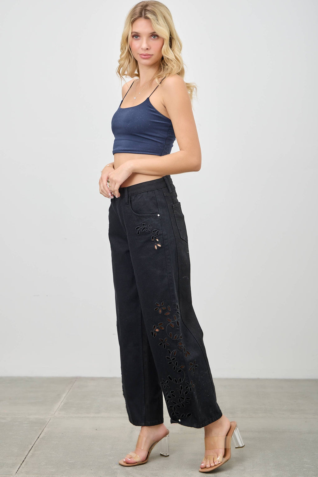 P8286-HIGH RISE LOW CURVE BARREL WITH EMBROIDERY