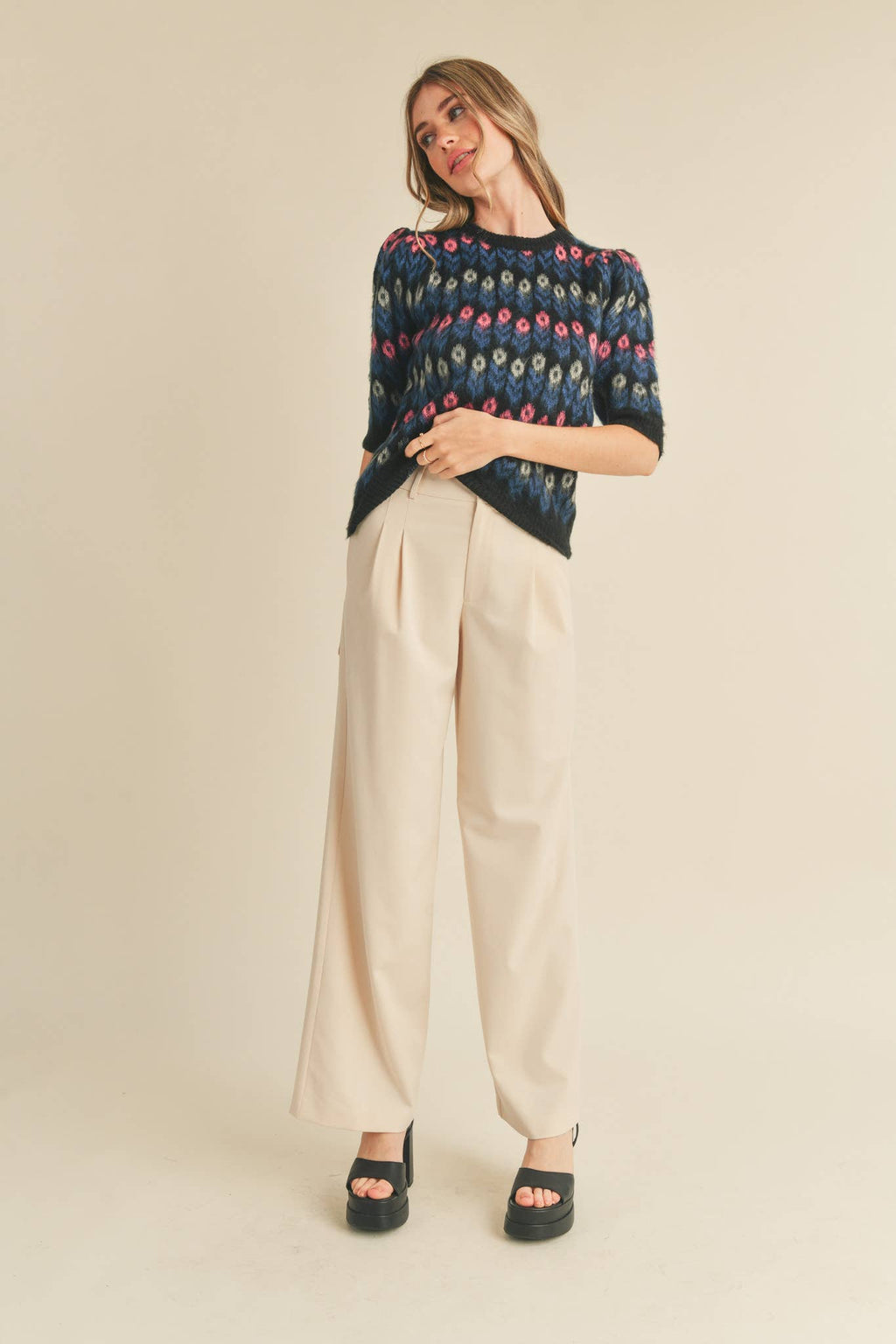 FLORAL KNIT SHORT PUFF SLEEVE SWEATER TOP