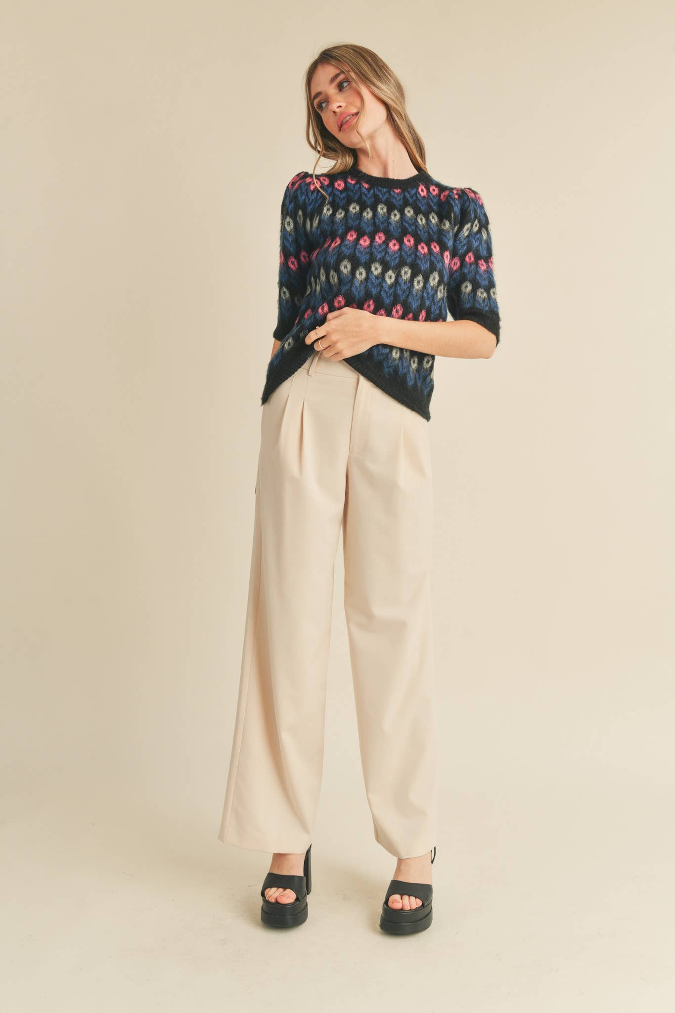 FLORAL KNIT SHORT PUFF SLEEVE SWEATER TOP