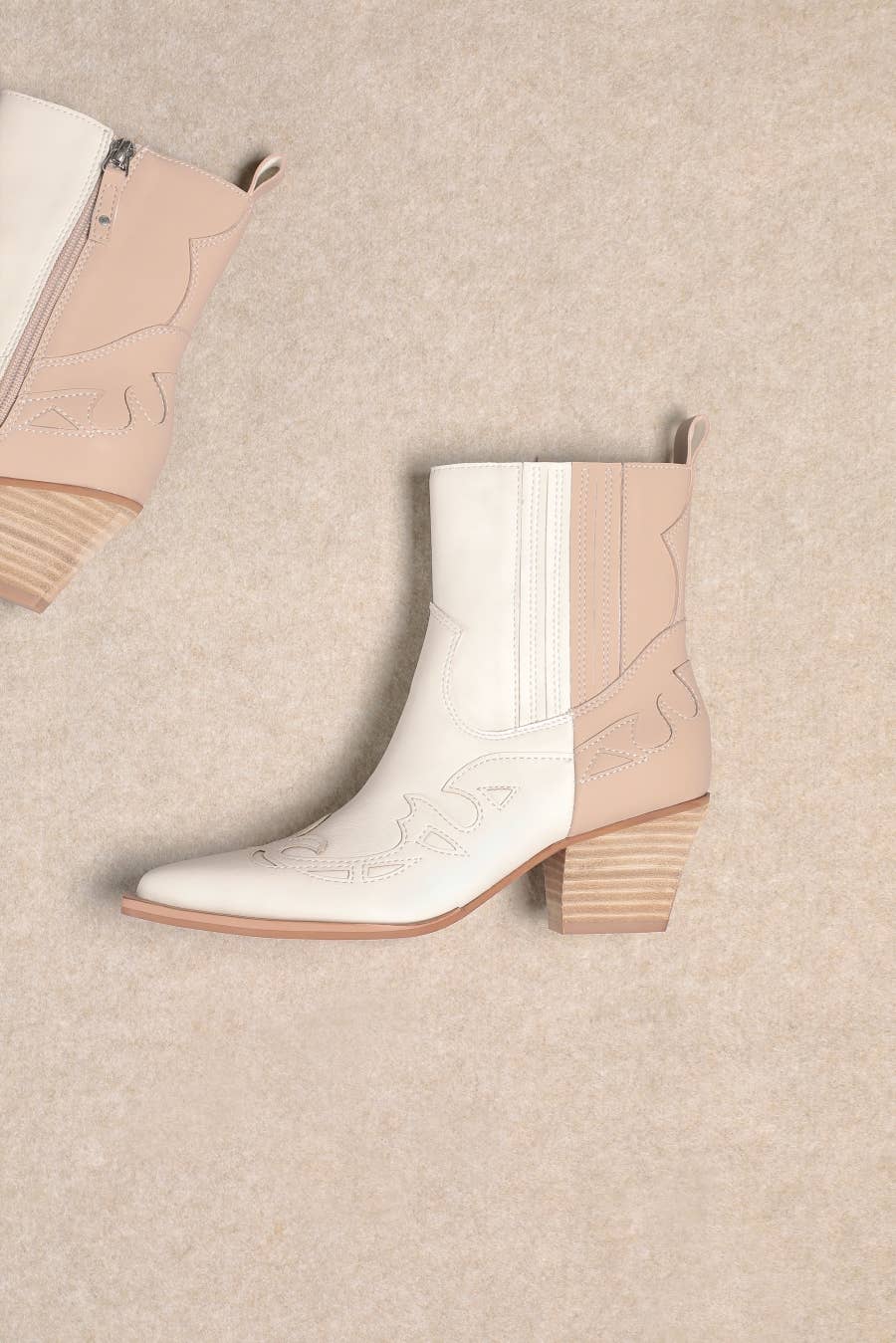 BETSY CHIC TWO-TONE COLOR WESTERN ANKLE BOOTS