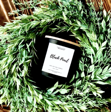 Black Pearl 16 oz 100% Soy Candle
