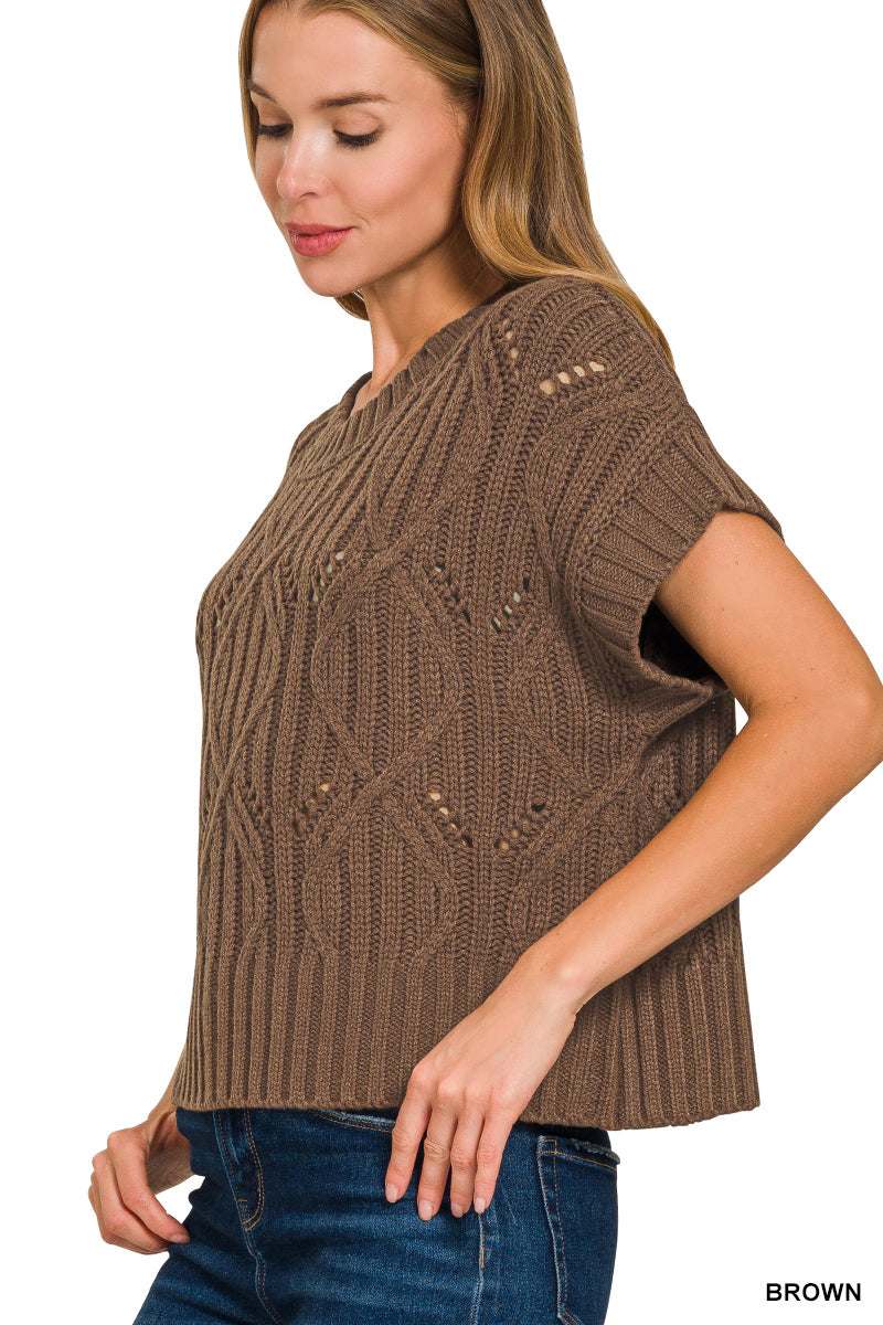 Cable knit short sleeve sweater