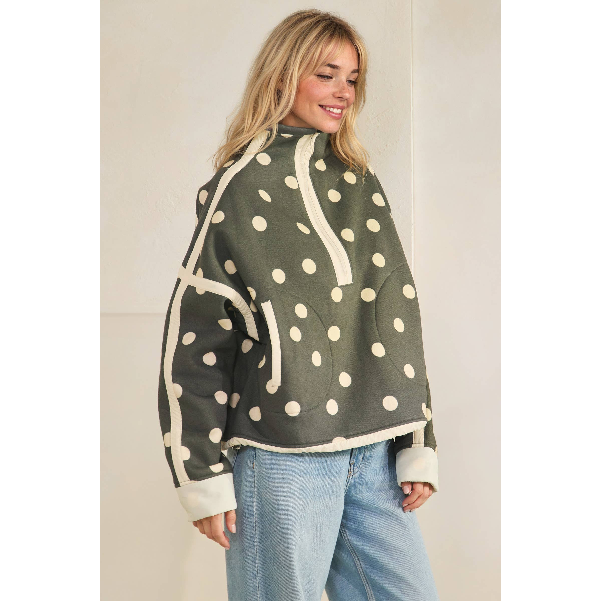 Polka Dot Contrast Pull Over