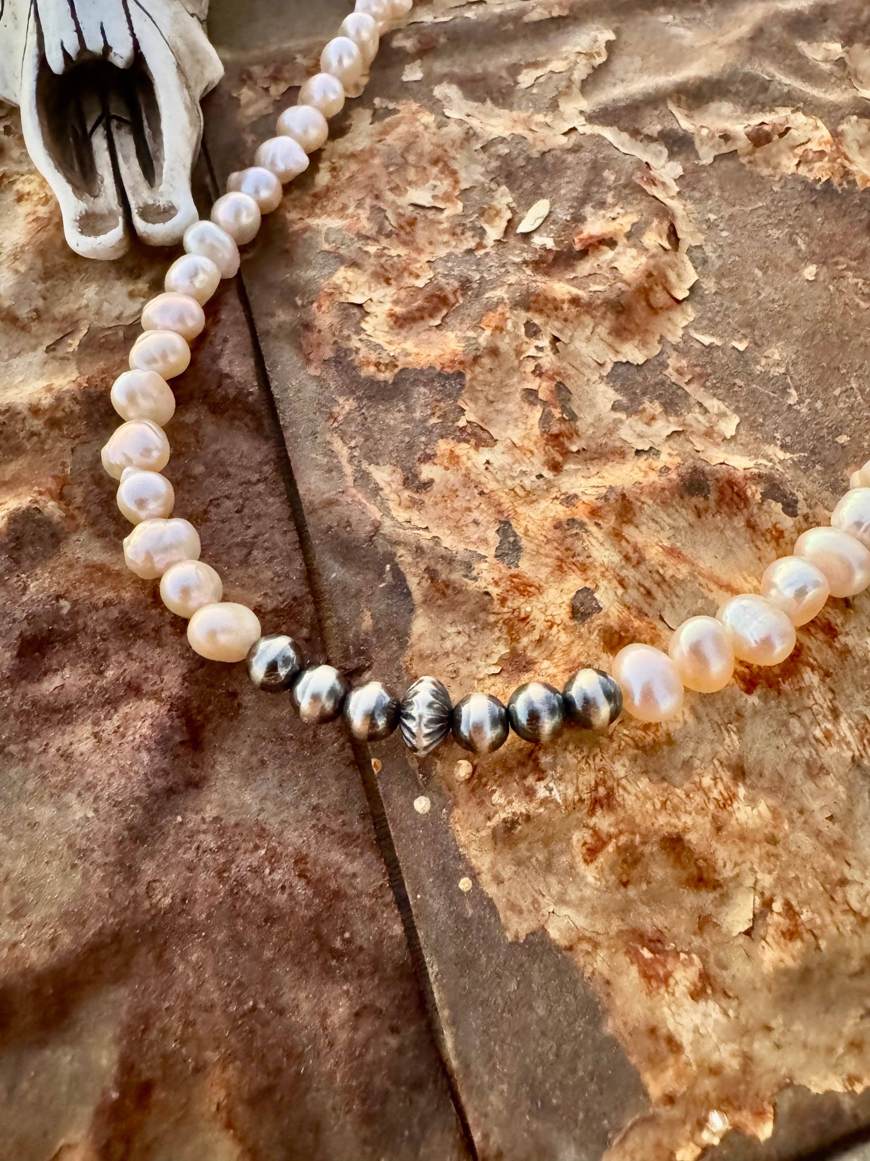 Navajo Pearl Necklace/Fresh Water Pearl Necklace/Boho Choker