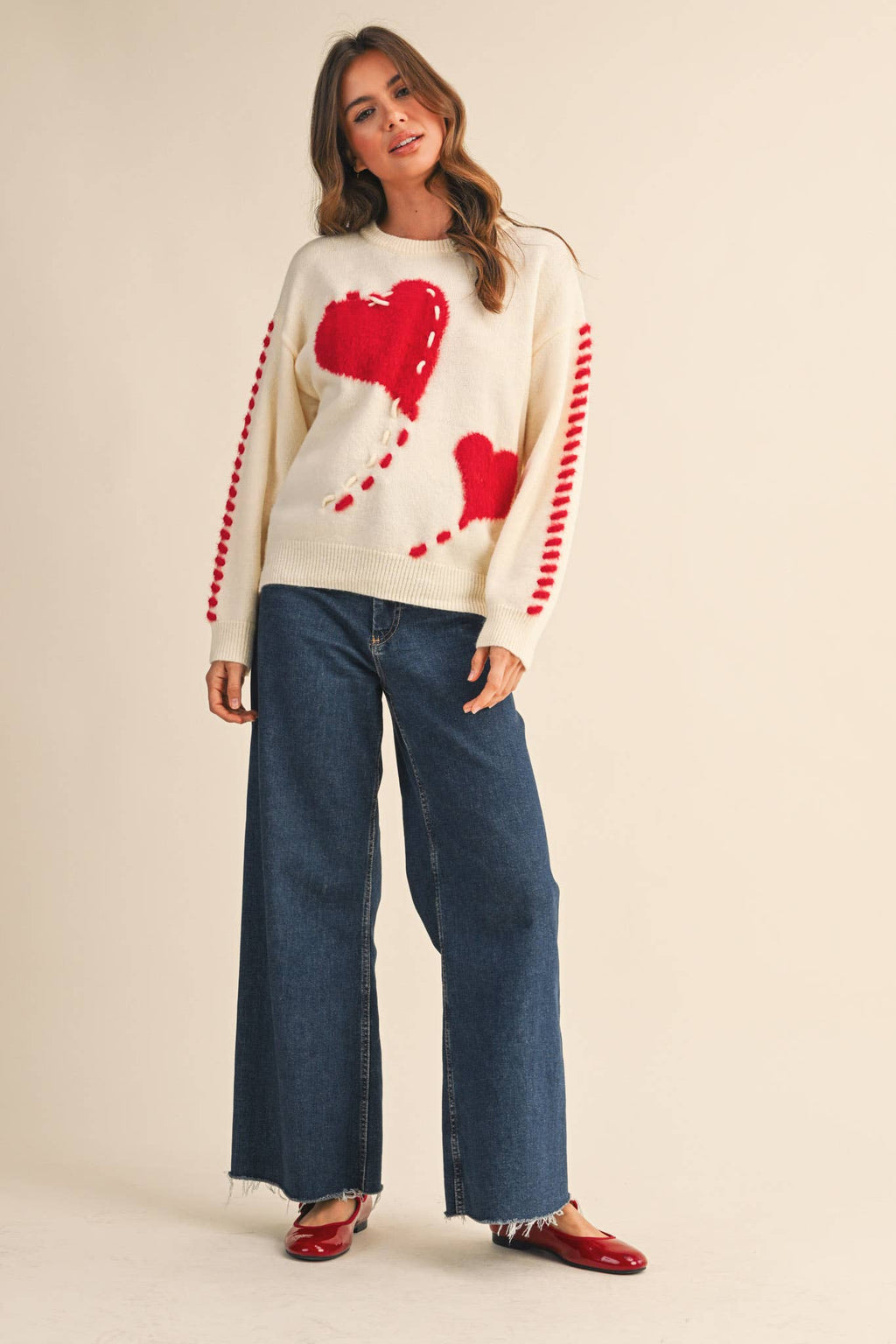 FUZZY HEART KNIT SWEATER WITH WHIP STITCH