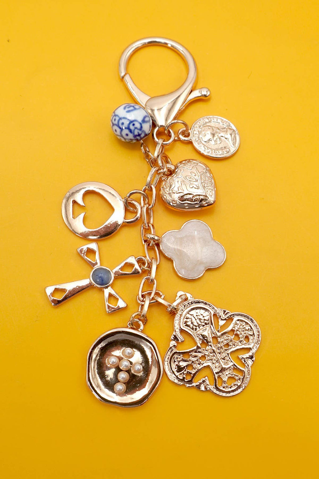 BAG KEY CHARM-CROSS HEART PORCELAIN COIN