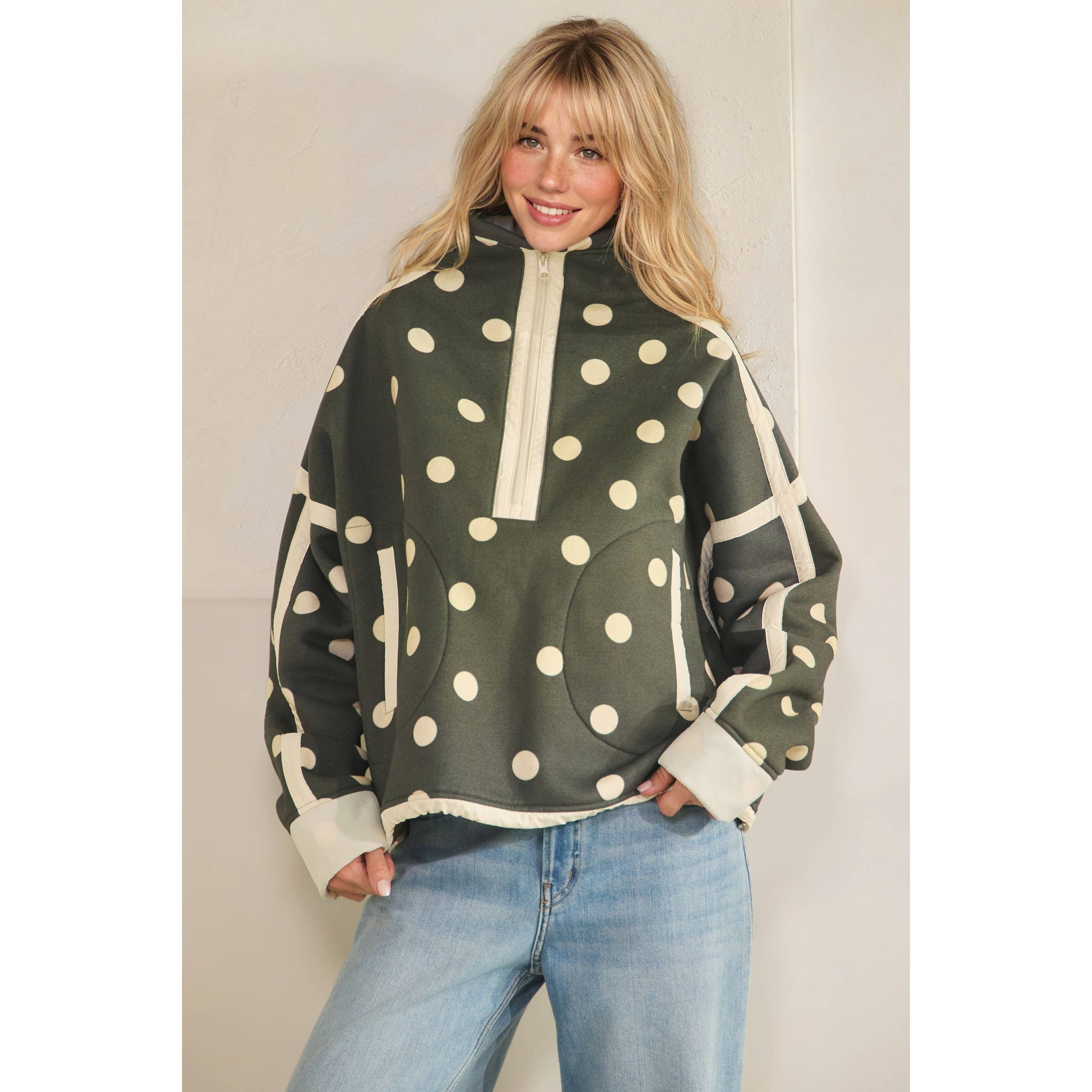 Polka Dot Contrast Pull Over