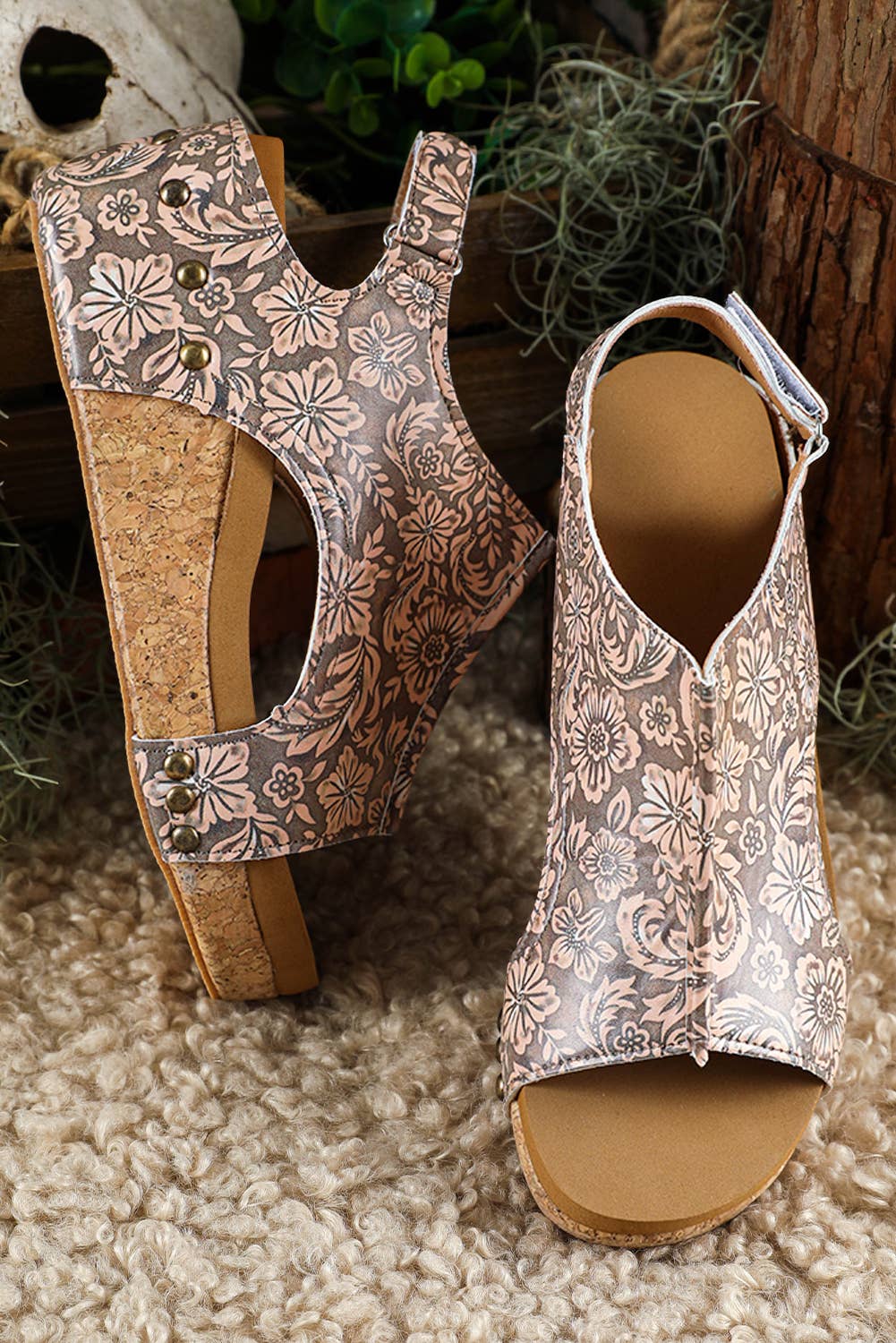 Vintage Floral Leather Rivet Hollowed Platform Sandals
