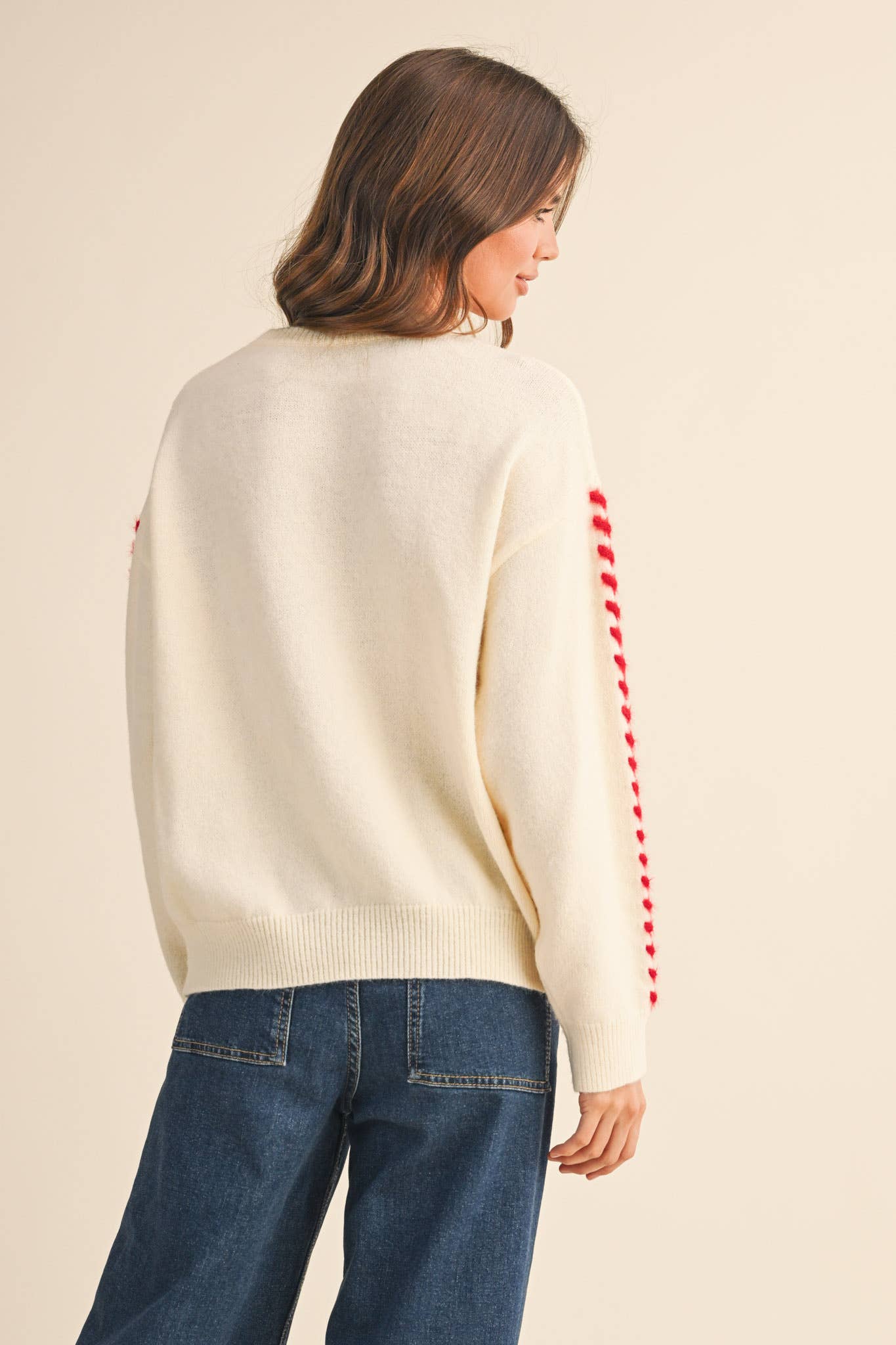 FUZZY HEART KNIT SWEATER WITH WHIP STITCH